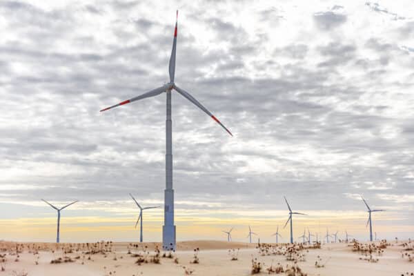 Cata-ventos de energia eólica favorecem a indústria verde