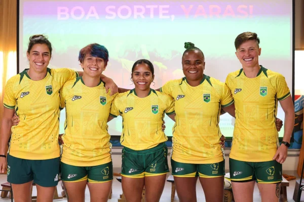 Novo uniforme das Yaras 