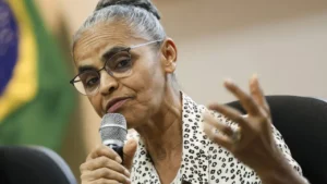 Marina Silva, Ministra do Meio Ambiente assina contrato pela preservação de água no Cerrado